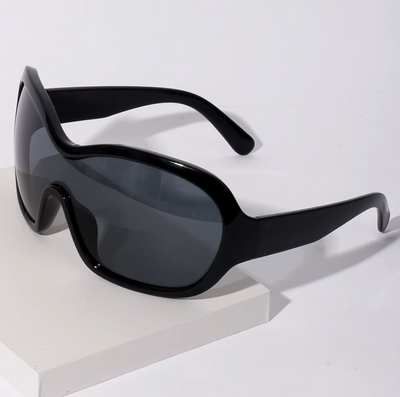 FEVER DREAM (BLACK FRAME/ BLACK LENS)